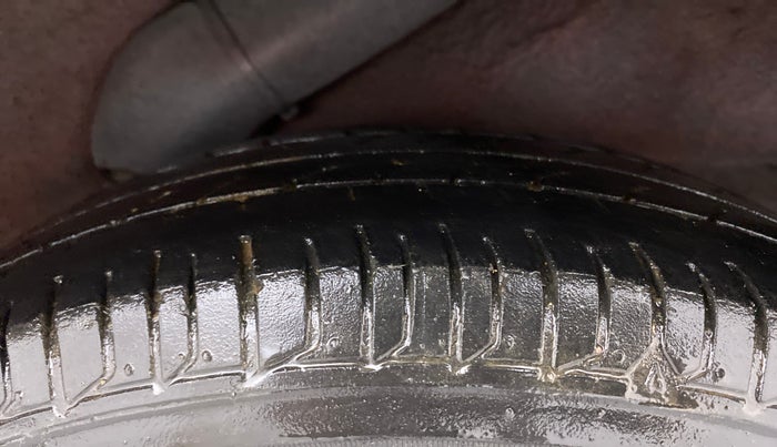 2012 Hyundai i10 MAGNA 1.2, Petrol, Manual, 47,004 km, Left Rear Tyre Tread
