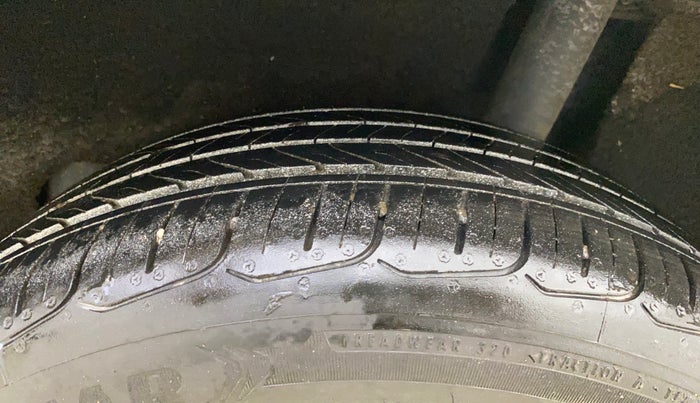 2017 Maruti Baleno ZETA PETROL 1.2, Petrol, Manual, 29,817 km, Left Rear Tyre Tread