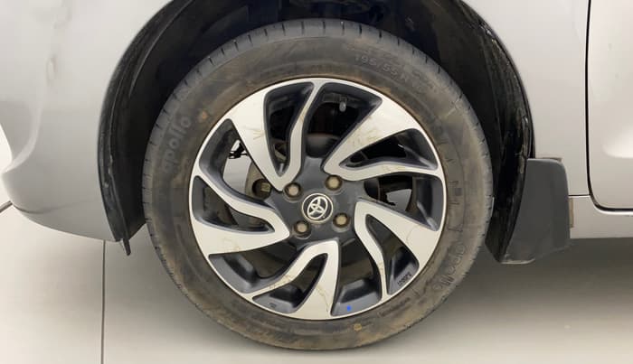 2019 Toyota Glanza V, Petrol, Manual, 22,476 km, Left Front Wheel