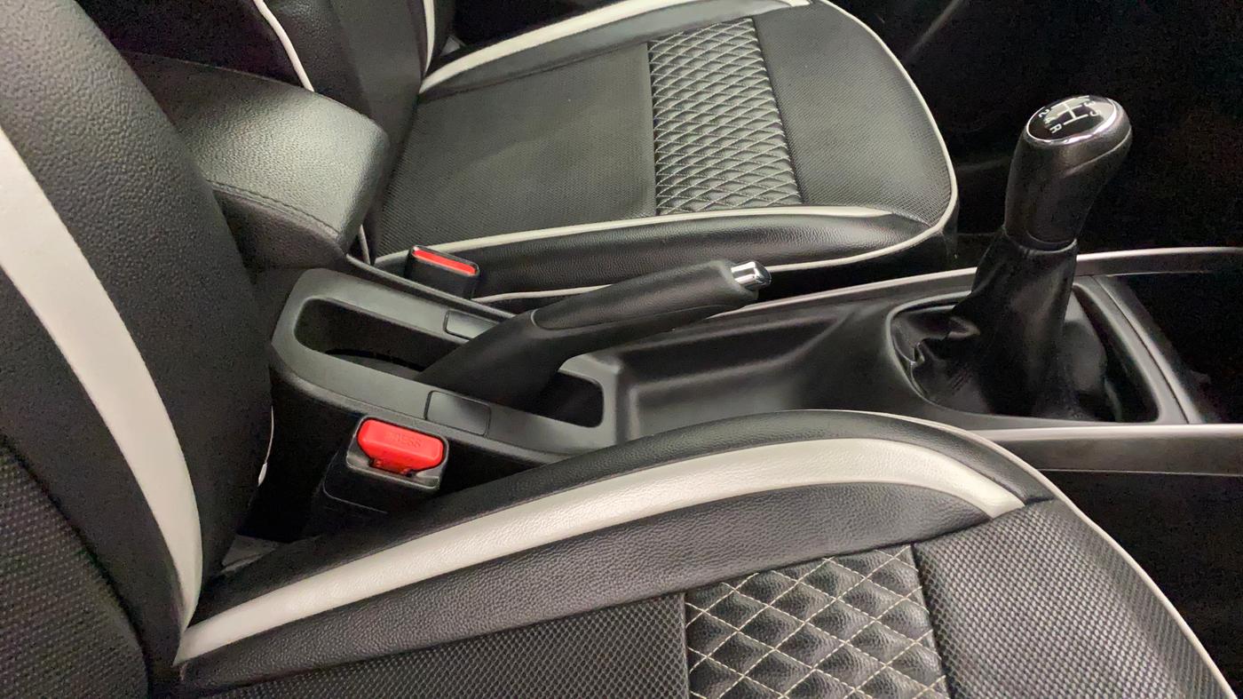2019 Toyota Glanza V, Petrol, Manual, 22,476 km, Gear Lever