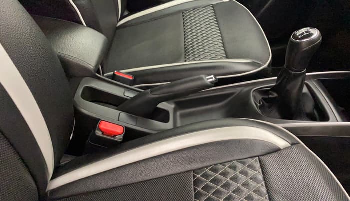 2019 Toyota Glanza V, Petrol, Manual, 22,476 km, Gear Lever