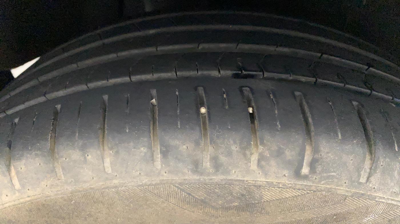 2019 Toyota Glanza V, Petrol, Manual, 22,476 km, Right Rear Tyre Tread