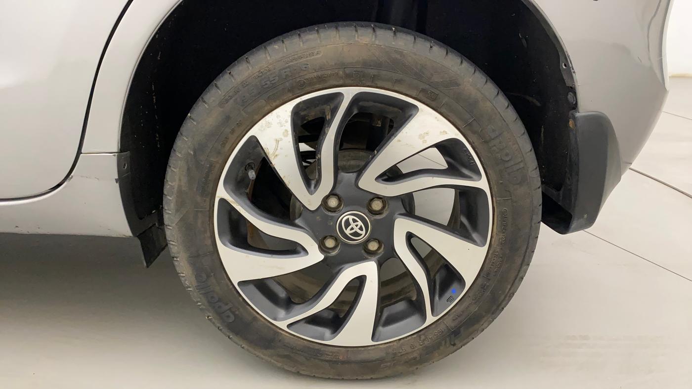 2019 Toyota Glanza V, Petrol, Manual, 22,476 km, Left Rear Wheel