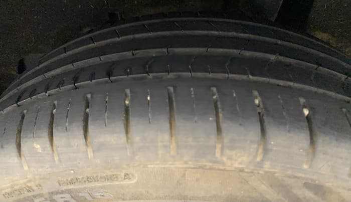 2019 Toyota Glanza V, Petrol, Manual, 22,476 km, Left Rear Tyre Tread