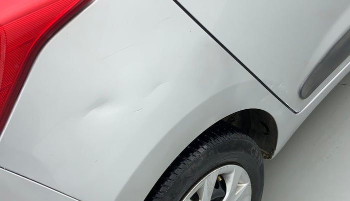 2015 Hyundai Grand i10 SPORTZ 1.2 KAPPA VTVT, Petrol, Manual, 90,358 km, Right quarter panel - Minor scratches