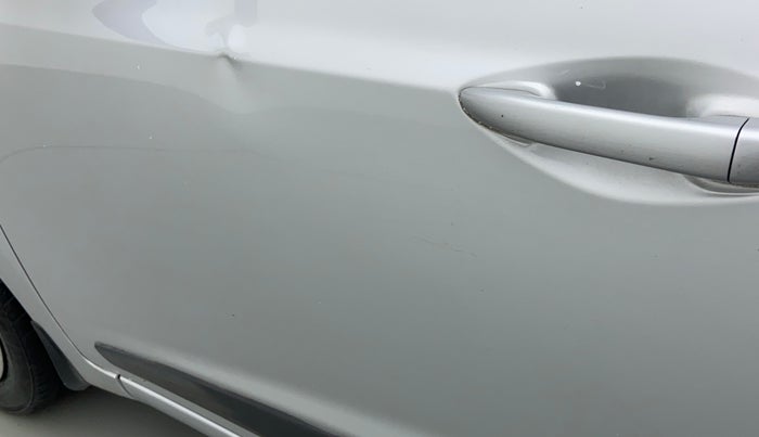 2015 Hyundai Grand i10 SPORTZ 1.2 KAPPA VTVT, Petrol, Manual, 90,358 km, Front passenger door - Minor scratches