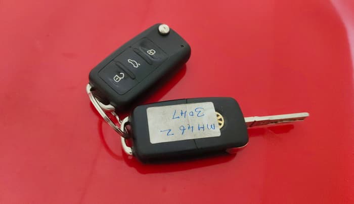 2014 Volkswagen Polo HIGHLINE1.2L, Petrol, Manual, 45,977 km, Key Close Up
