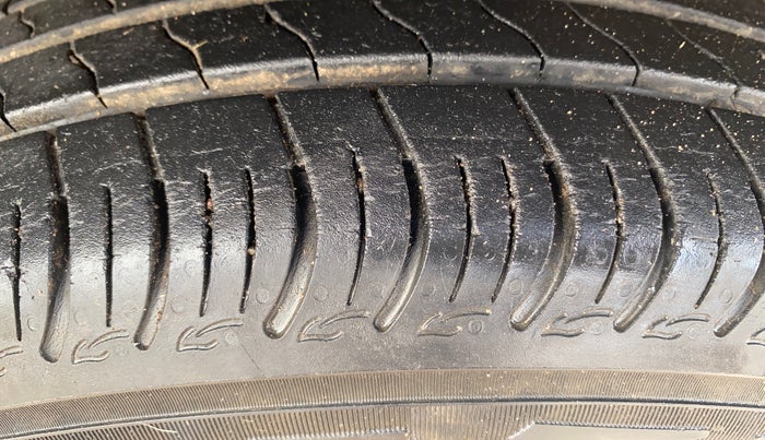 2020 Maruti S PRESSO VXI PLUS AMT, Petrol, Automatic, 49,799 km, Right Front Tyre Tread