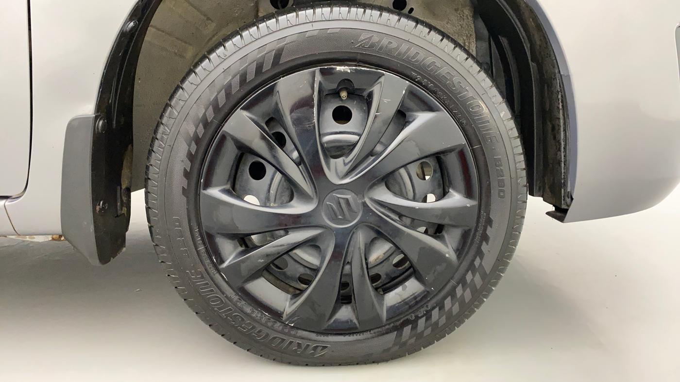 2016 Maruti Wagon R 1.0 VXI AMT, Petrol, Automatic, 41,097 km, Right Front Wheel