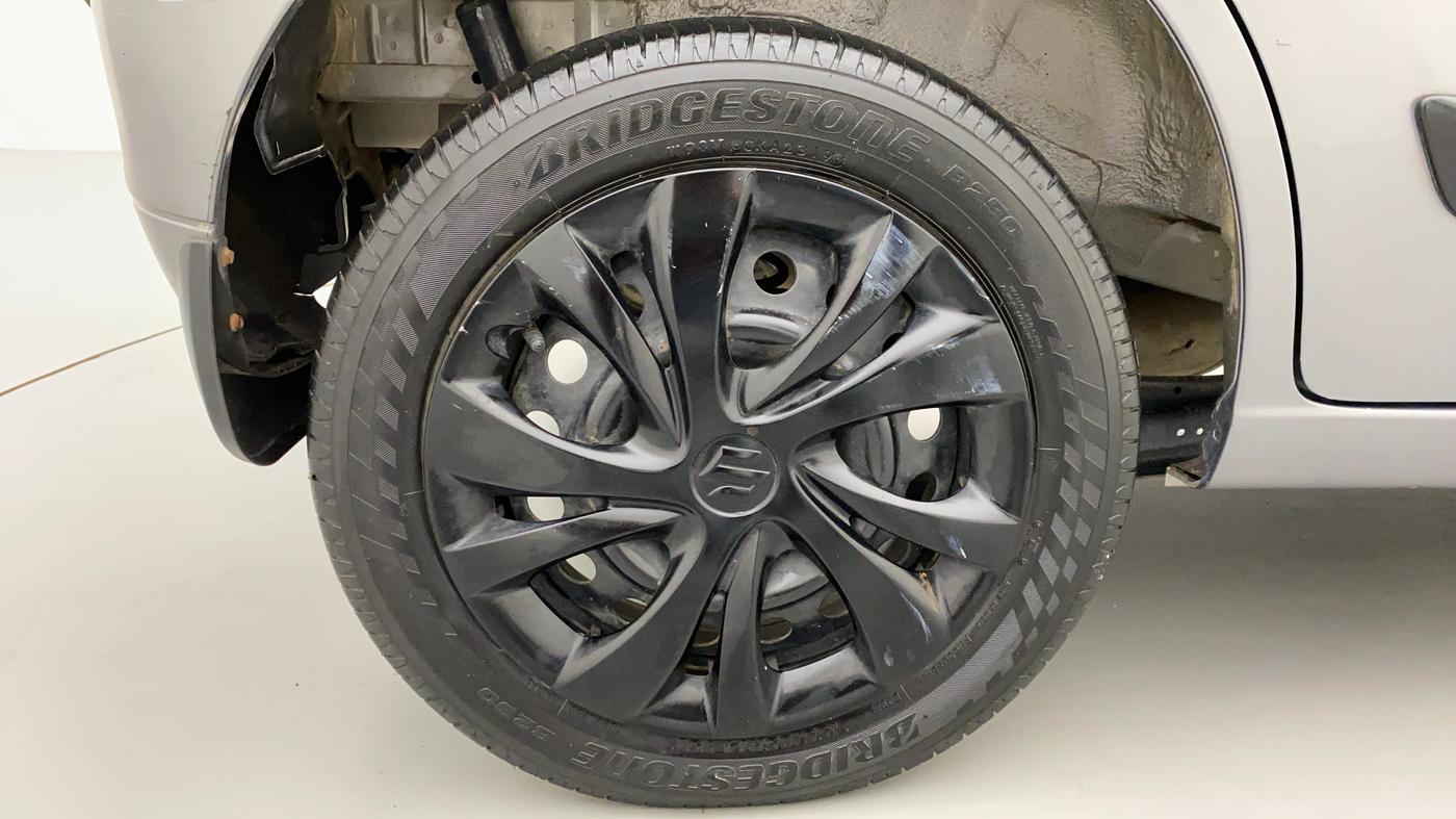 2016 Maruti Wagon R 1.0 VXI AMT, Petrol, Automatic, 41,097 km, Right Rear Wheel