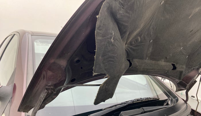 2012 Tata Manza AQUA QUADRAJET BS IV, Diesel, Manual, 55,908 km, Bonnet (hood) - Insulation cover has minor damage