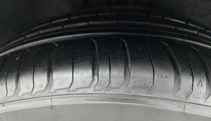 2014 Audi A3 35TDI PREMIUM, Diesel, Automatic, 92,417 km, Right Front Tyre Tread