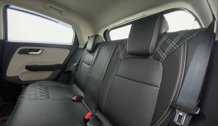 2021 Tata ALTROZ XZ 1.2, Petrol, Manual, 22,330 km, Right Side Rear Door Cabin
