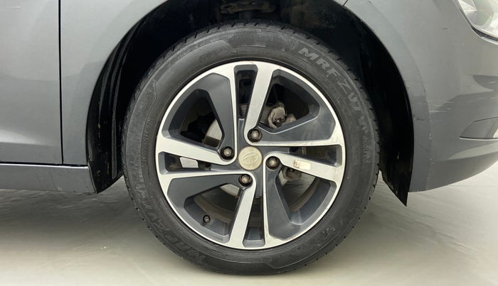 2021 Tata ALTROZ XZ 1.2, Petrol, Manual, 22,330 km, Right Front Wheel