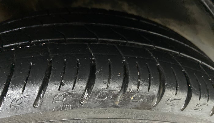 2021 Tata ALTROZ XZ 1.2, Petrol, Manual, 22,330 km, Left Front Tyre Tread
