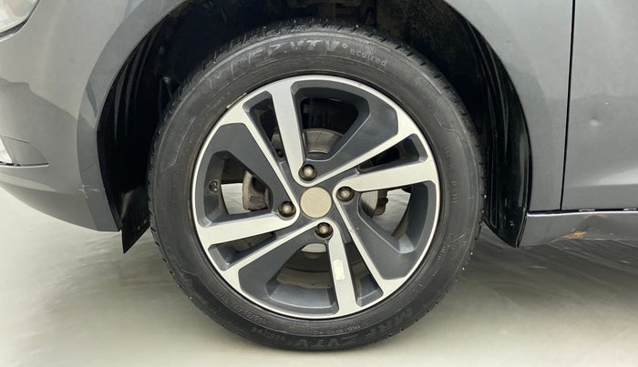 2021 Tata ALTROZ XZ 1.2, Petrol, Manual, 22,330 km, Left Front Wheel