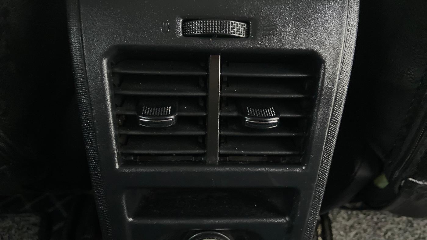 2021 Tata ALTROZ XZ 1.2, Petrol, Manual, 22,330 km, Rear AC Vents