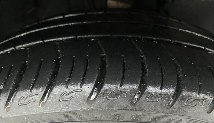 2021 Tata ALTROZ XZ 1.2, Petrol, Manual, 22,330 km, Right Front Tyre Tread