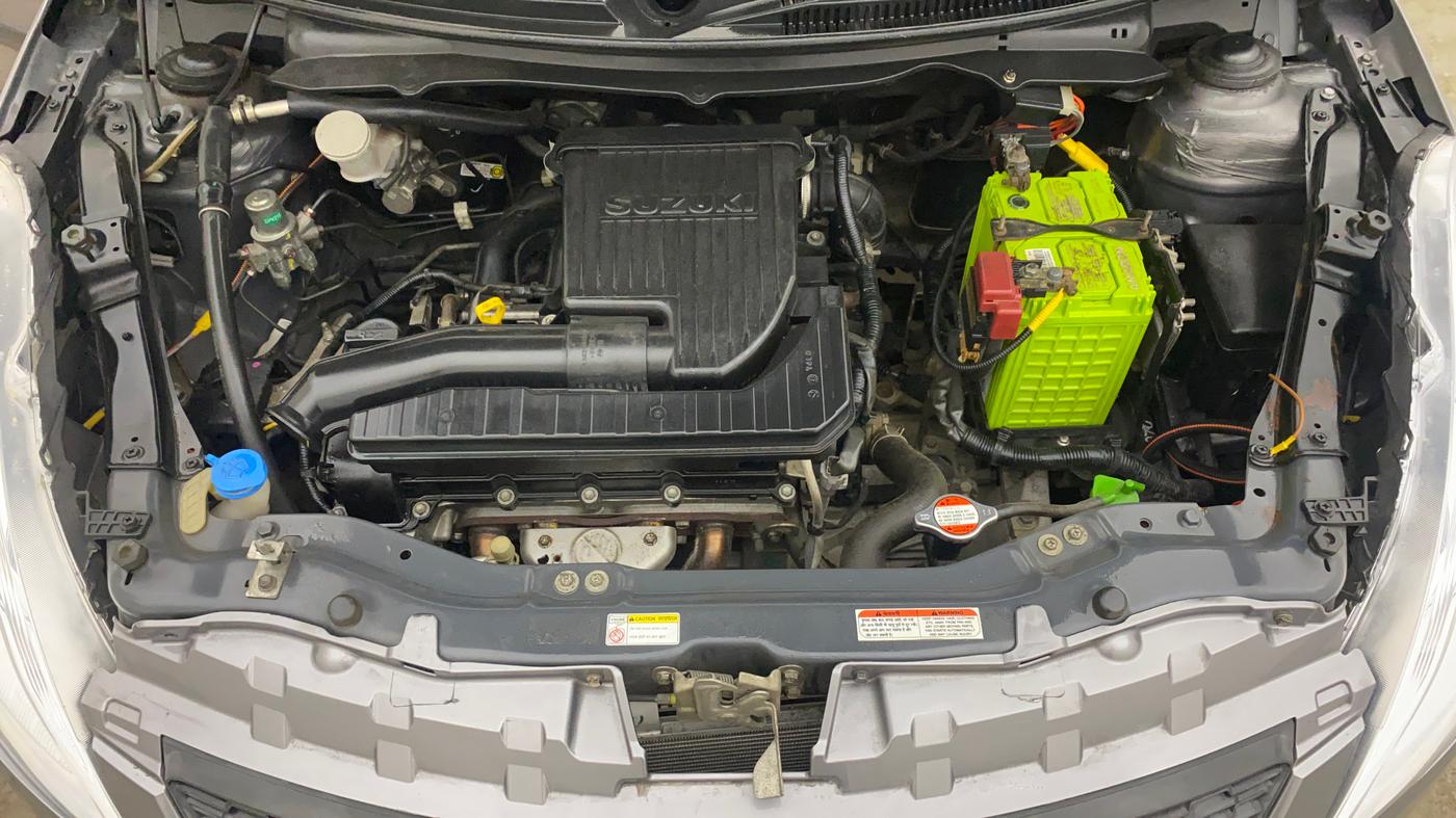 2015 Maruti Swift VXI, Petrol, Manual, 85,193 km, Engine View