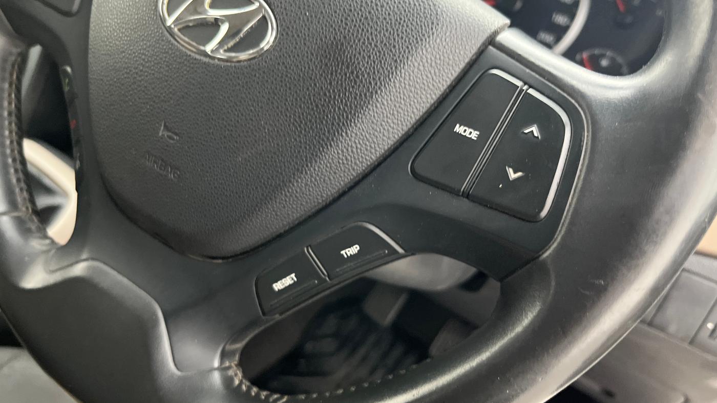 2017 Hyundai Grand i10 ASTA 1.2 KAPPA VTVT, Petrol, Manual, 51,568 km, Adaptive Cruise Control