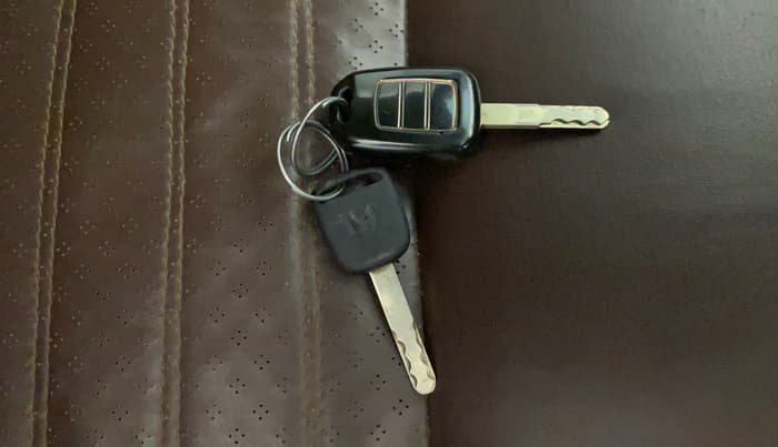 2017 Honda WR-V 1.2L I-VTEC VX MT, Petrol, Manual, 92,733 km, Key Close Up