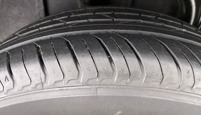 2021 Renault Kiger RXZ 1.0 MT, Petrol, Manual, 11,209 km, Right Rear Tyre Tread