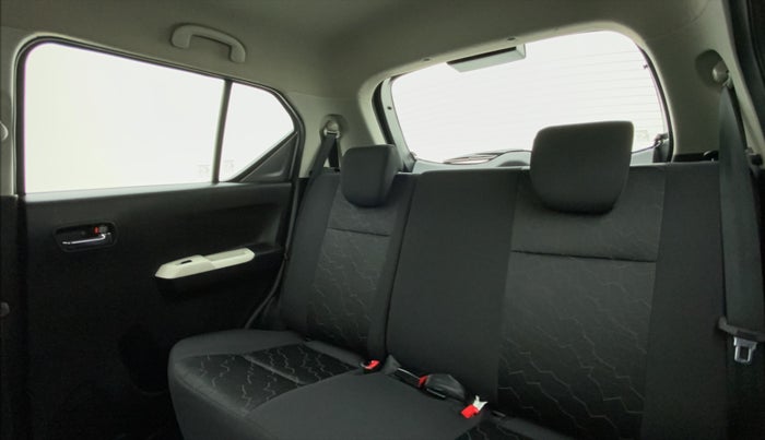 2018 Maruti IGNIS ZETA 1.2 K12 AMT, Petrol, Automatic, 39,822 km, Right Side Rear Door Cabin
