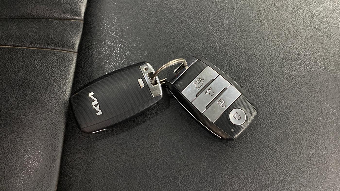 2022 KIA SELTOS HTK PLUS 1.5 IMT, Petrol, Manual, 39,391 km, Key Close Up