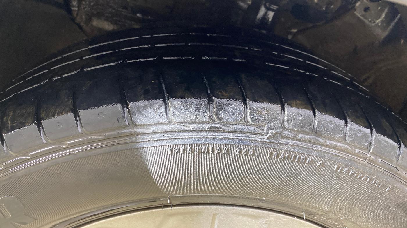 2022 KIA SELTOS HTK PLUS 1.5 IMT, Petrol, Manual, 39,391 km, Left Front Tyre Tread