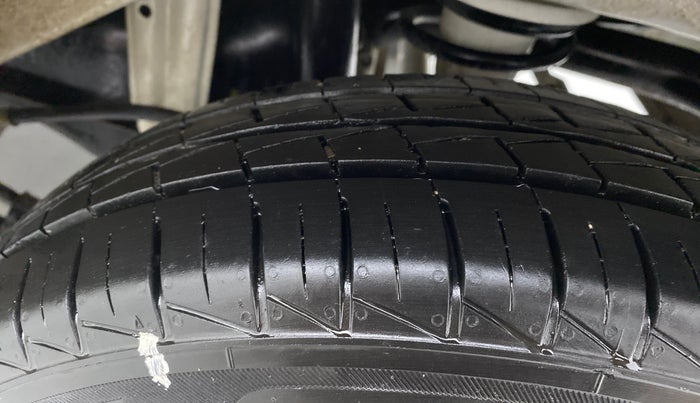 2021 Maruti Alto VXI PLUS, Petrol, Manual, 8,986 km, Left Rear Tyre Tread