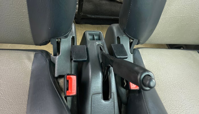 2016 Maruti Eeco 5 STR WITH A/C+HTR, Petrol, Manual, 84,542 km, Driver Side Adjustment Panel