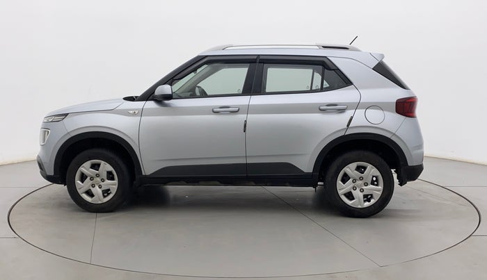 2020 Hyundai VENUE S 1.2, Petrol, Manual, 20,004 km, Left Side