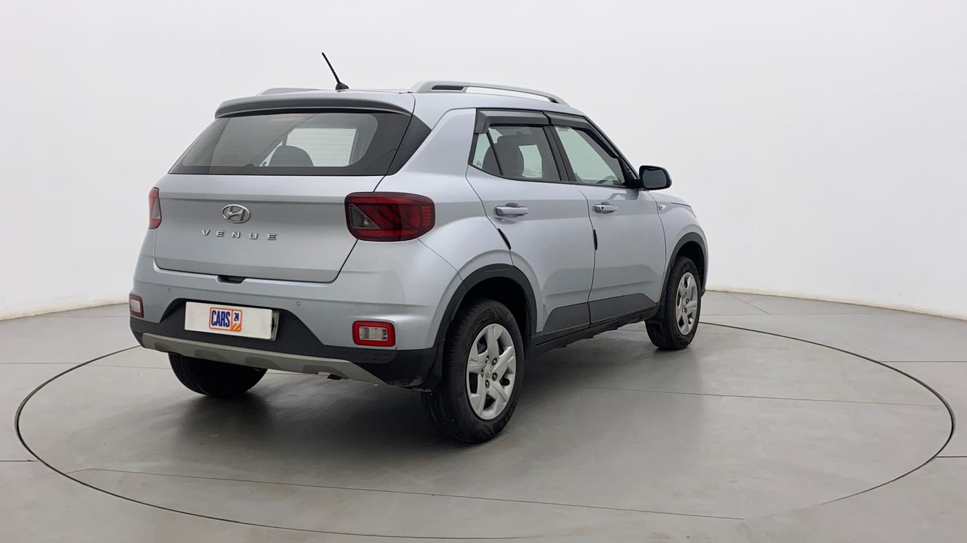 2020 Hyundai VENUE S 1.2, Petrol, Manual, 20,004 km, Right Back Diagonal