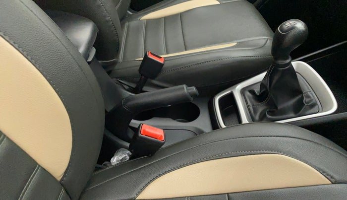 2020 Hyundai VENUE S 1.2, Petrol, Manual, 20,004 km, Gear Lever