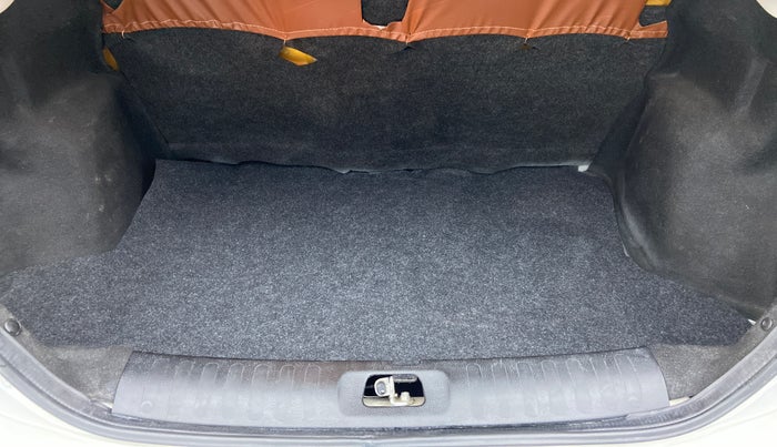 2012 Maruti Swift Dzire VDI BS IV, Diesel, Manual, 1,15,978 km, Boot Inside