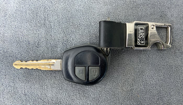 2012 Maruti Swift Dzire VDI BS IV, Diesel, Manual, 1,15,978 km, Key Close Up
