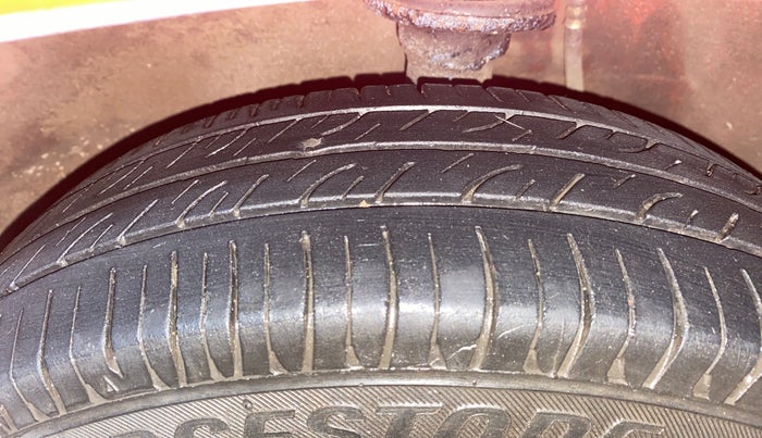 2017 Maruti Alto 800 LXI, Petrol, Manual, 59,696 km, Left Front Tyre Tread