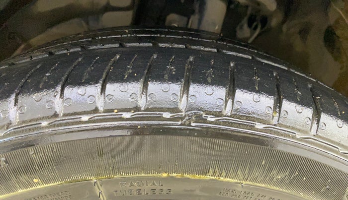 2019 Maruti Baleno ALPHA CVT PETROL 1.2, Petrol, Automatic, 79,638 km, Left Front Tyre Tread