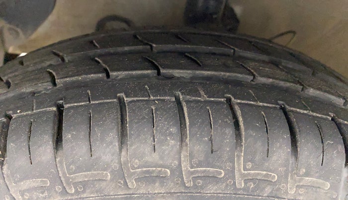 2021 Hyundai AURA S 1.2 CNG, CNG, Manual, 12,416 km, Left Front Tyre Tread