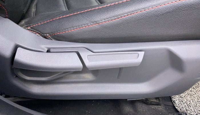 2021 Hyundai AURA S 1.2 CNG, CNG, Manual, 12,416 km, Driver Side Adjustment Panel