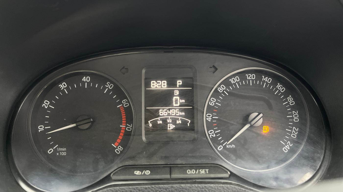 2017 Skoda Rapid AMBITION 1.6 MPI AT, Petrol, Automatic, 66,472 km, Odometer Image