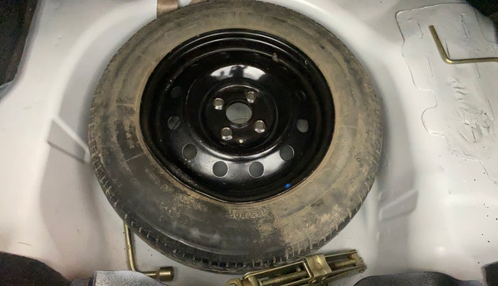 2016 Maruti Swift Dzire VDI (O), Diesel, Manual, 75,640 km, Spare Tyre