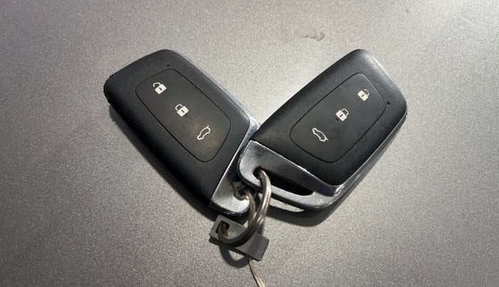 2021 MG HECTOR SHARP HYBRID 1.5 PETROL, Petrol, Manual, 30,783 km, Key Close Up