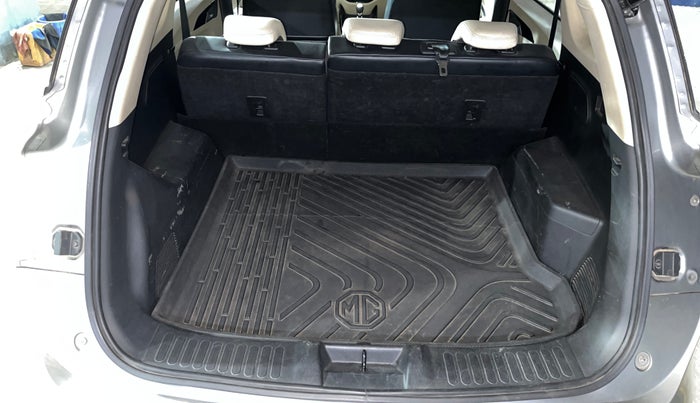 2021 MG HECTOR SHARP HYBRID 1.5 PETROL, Petrol, Manual, 30,783 km, Boot Inside