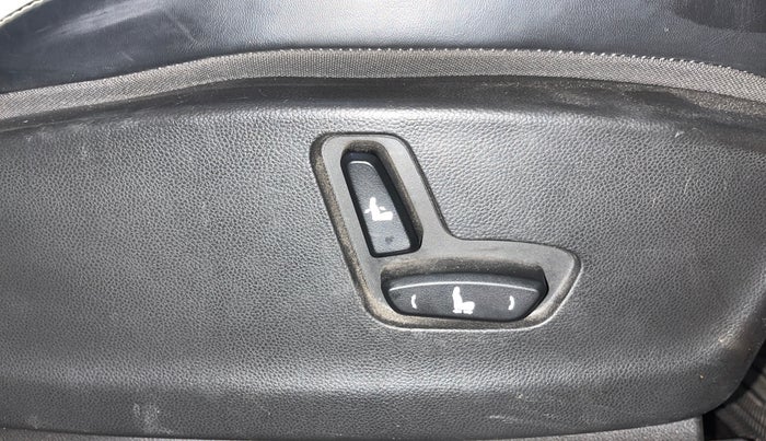 2021 MG HECTOR SHARP HYBRID 1.5 PETROL, Petrol, Manual, 30,783 km, Driver Side Adjustment Panel