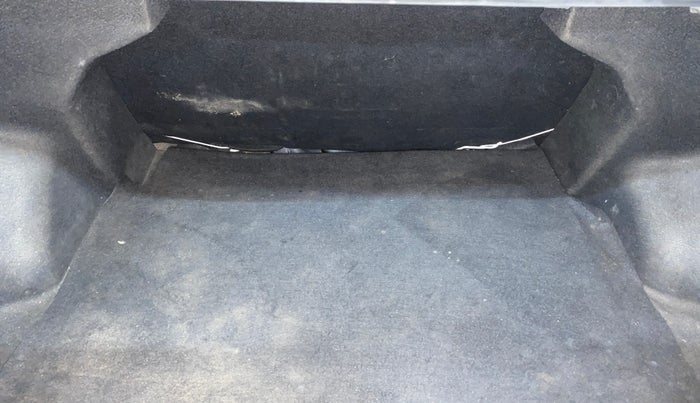 2019 Hyundai Xcent SX 1.2, Petrol, Manual, 70,054 km, Boot Inside