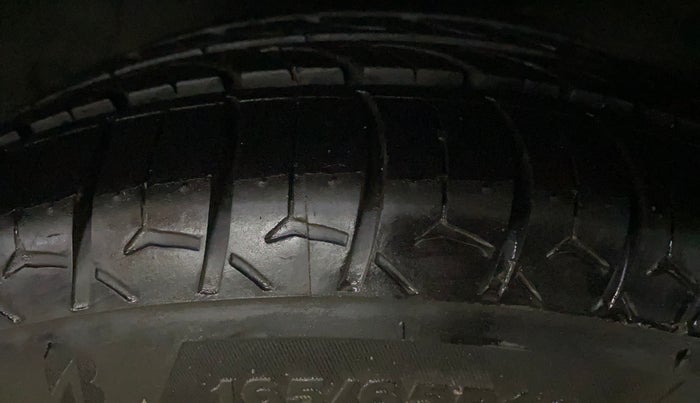 2019 Hyundai Xcent SX 1.2, Petrol, Manual, 70,054 km, Left Front Tyre Tread