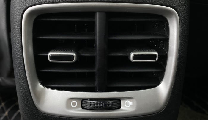2020 Hyundai VENUE 1.0 TURBO GDI SX+ AT, CNG, Automatic, 65,424 km, Rear AC Vents