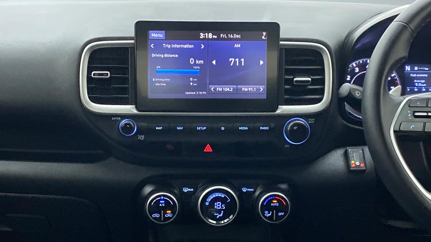 2020 Hyundai VENUE 1.0 TURBO GDI SX+ AT, CNG, Automatic, 65,424 km, Air Conditioner