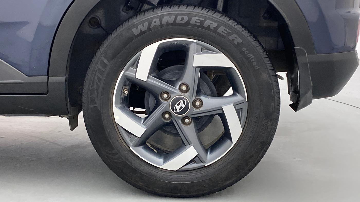 2020 Hyundai VENUE 1.0 TURBO GDI SX+ AT, CNG, Automatic, 65,424 km, Left Rear Wheel
